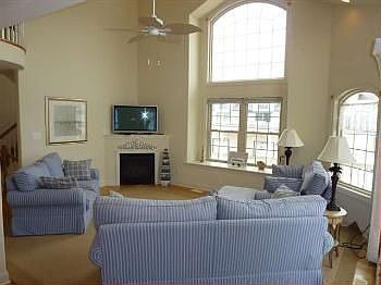 5th image of 5401 Central Ave #S