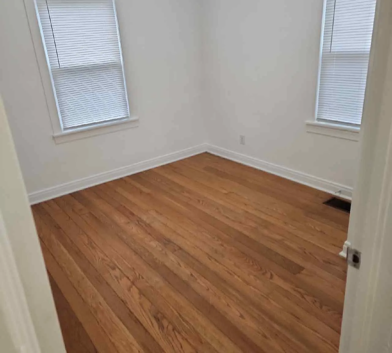 Camden1015 (TF) - 1 — Photo 2