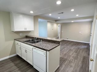 10253 Darling Rd, Ventura, CA 93004