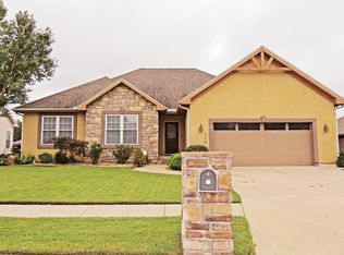 124 Zachary Ln, Carl Junction, MO 64834