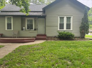 607 Indiana Ave #A, Valparaiso, IN 46383