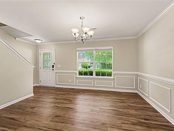 5th image of 124 Forest Glade Rd