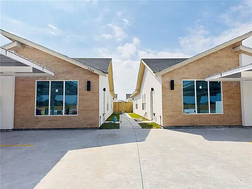 2304 E Viviana St #2 Photo 1