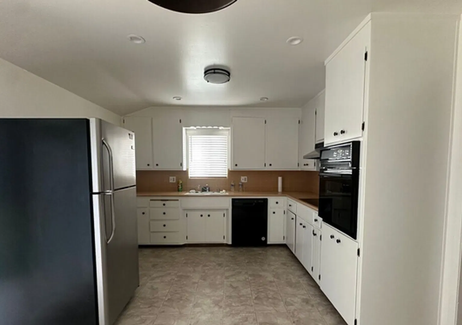 Coastal Living 3 bedroom home in the heart of Rio Del Mar in Aptos! — Photo 2