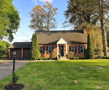 129 Elm St, Agawam, MA, 01001