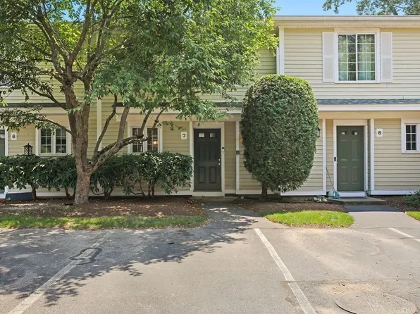 12 Adam St APT 7, South Easton, MA 02375