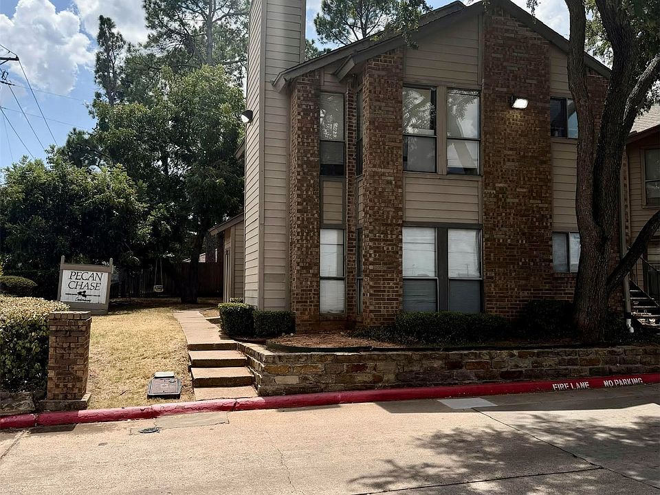 1st image of 1600 Pecan Chase Cir APT 6