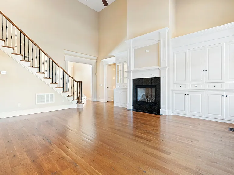 2686 Medina Ct — Photo 31