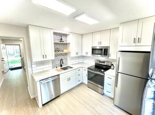 13371 Hiddendale Ln, Ballwin, MO 63021