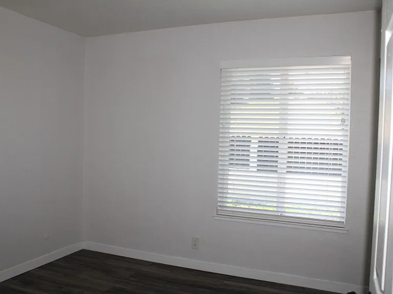 130 Aster Ct — Photo 16