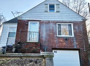 82 Nevins St, Rutherford, NJ 07070