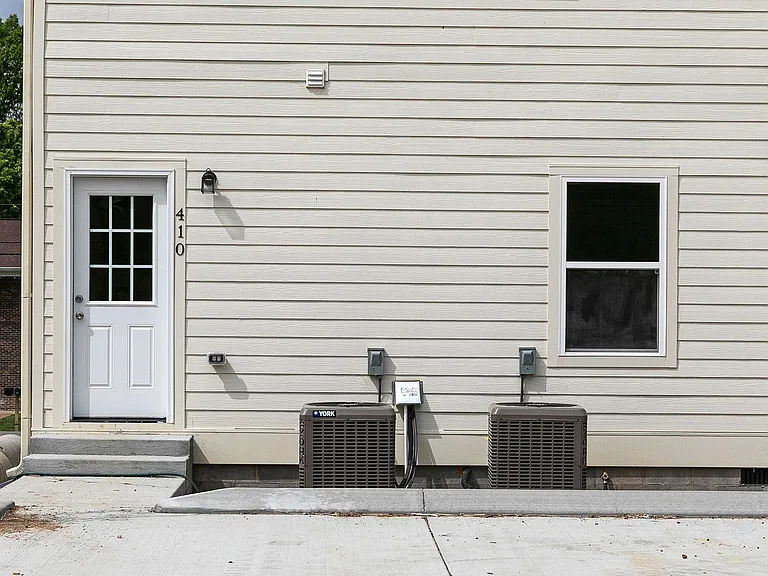 448 Caldwell Dr — Photo 25