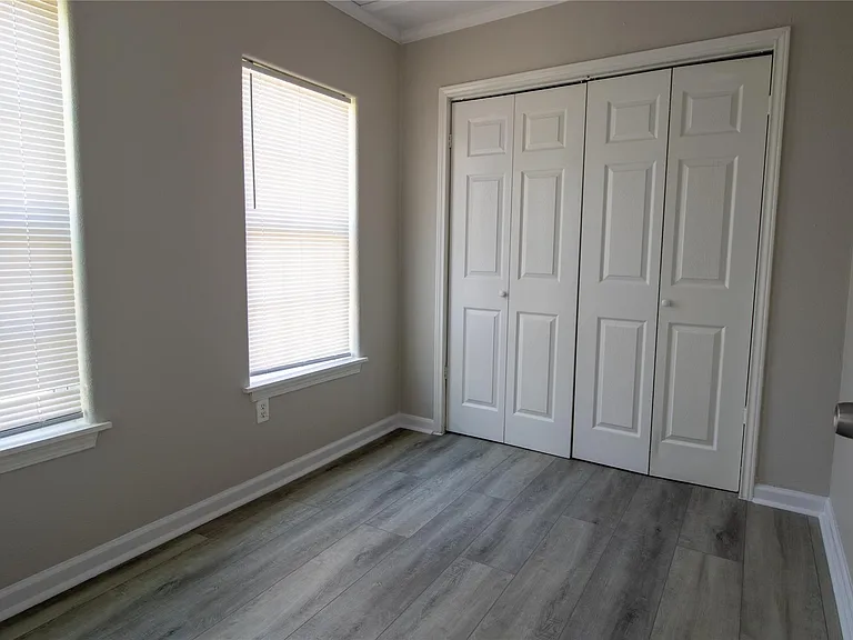 218 E Hunnicutt St — Photo 7