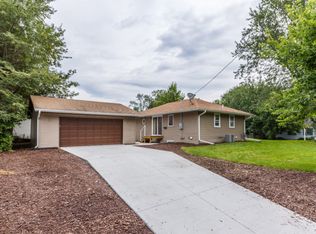 92 7th St SW, Forest Lake, MN 55025