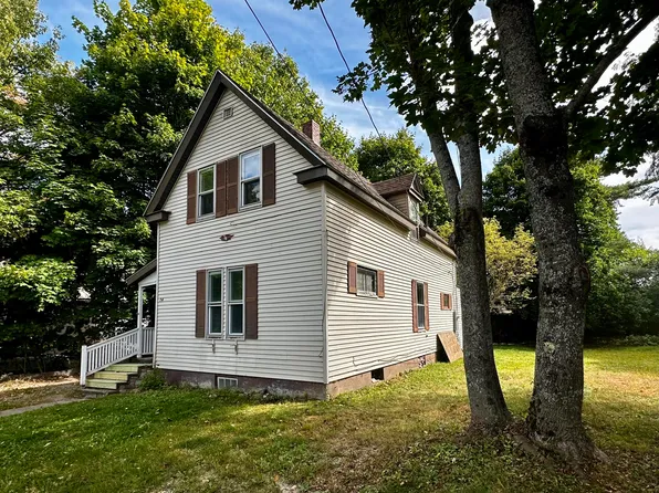 74 Lafayette Street, Calais, ME 04619