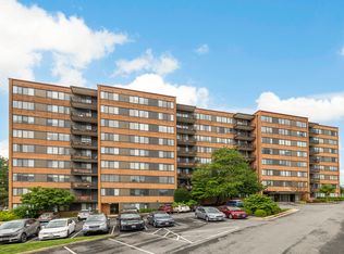4390 Lorcom Ln, Arlington, VA 22207