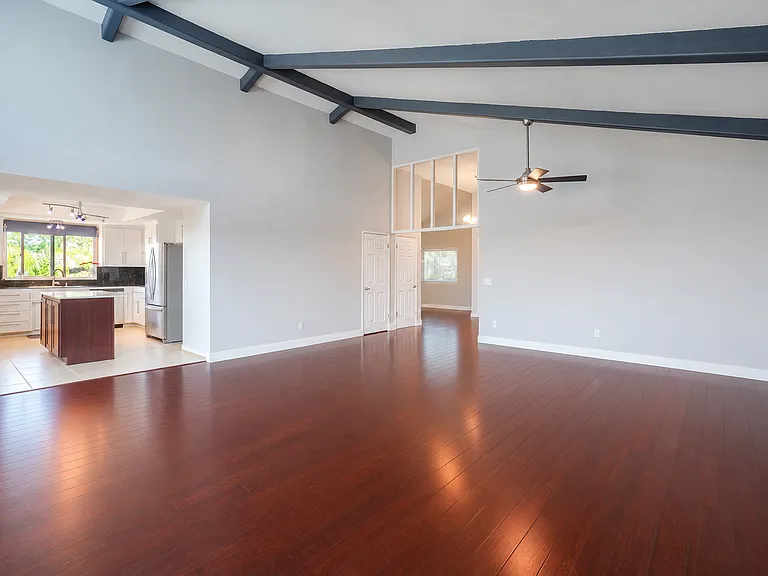 529 Vale View Dr — Photo 6