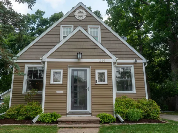 1314 W Pine St, Appleton, WI 54914