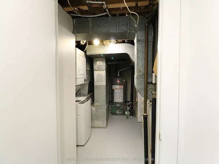 122 Longford Dr #BASEMENT — Photo 12