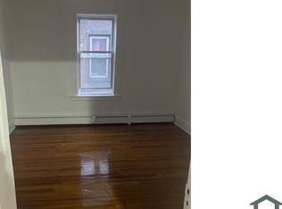 79 Madison St #2, Hartford, CT 06106