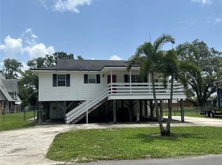 12055 Murray Ave, Seminole, FL 33778