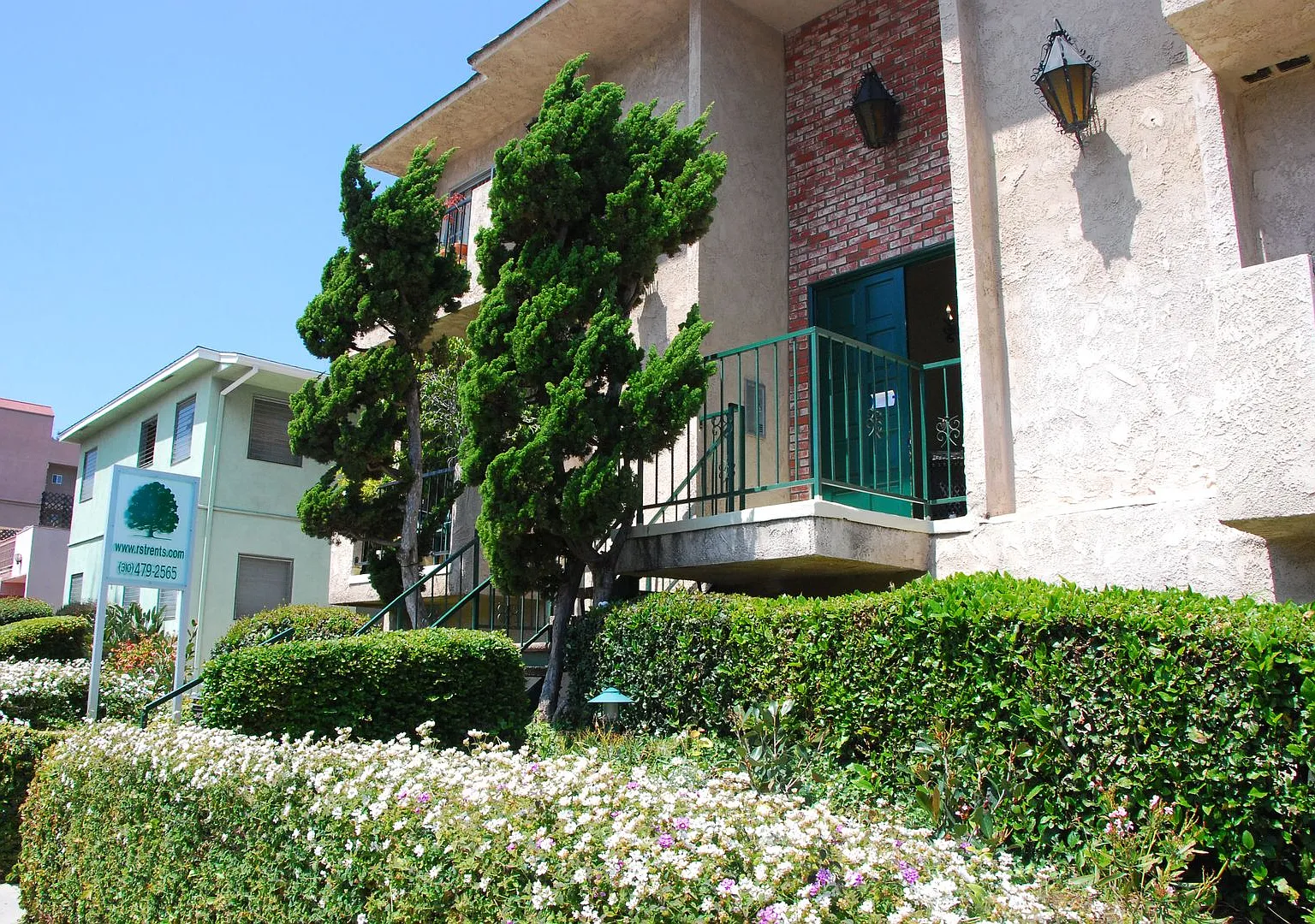 1530 Corinth Ave. — Photo 1