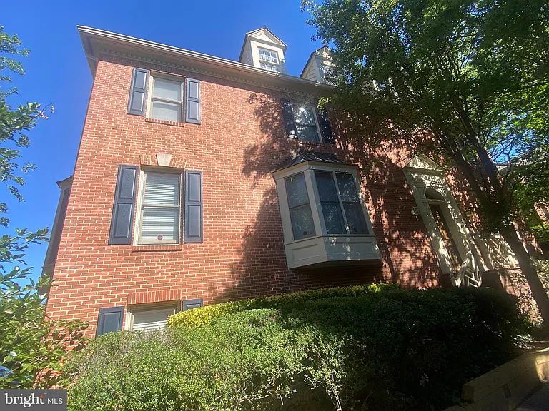 6630 Hampton View Pl — Photo 2