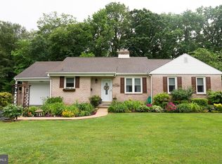 14 Boulder Brook Dr, Wilmington, DE 19803