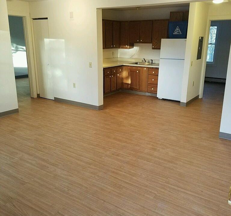 2nd image of 4 Jayne Ct APT 22