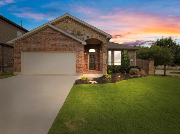 5825 Glenwood Dr, Denton, TX 76208