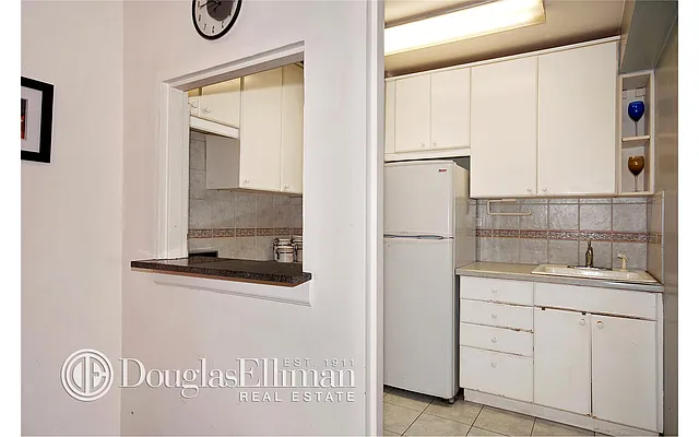 Sold by Douglas Elliman | media 10