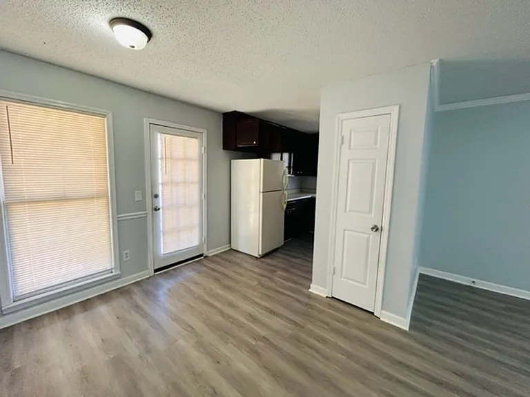 4433 Torrance Dr NW — Photo 6