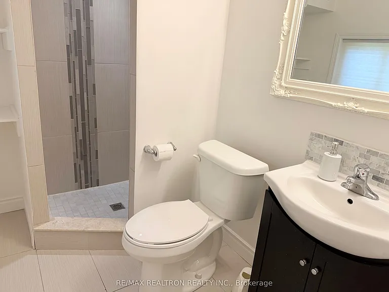 782 Churchill Ln — Photo 26