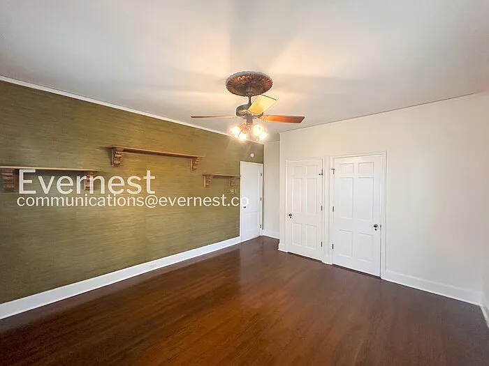 756 S Willett St — Photo 16
