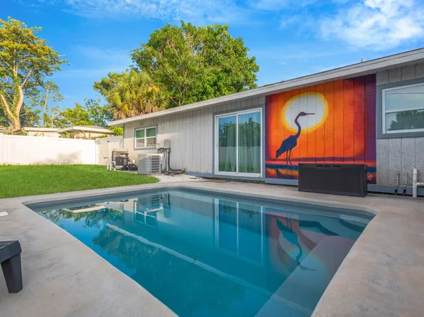 2539 Trinidad St, Sarasota, FL 34231
