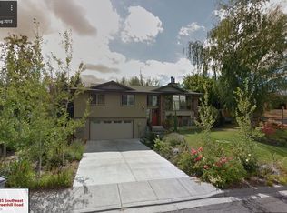 835 SE Greenhill Rd, Pullman, WA 99163