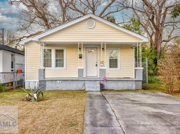 716 W 48th St, Savannah, GA 31405