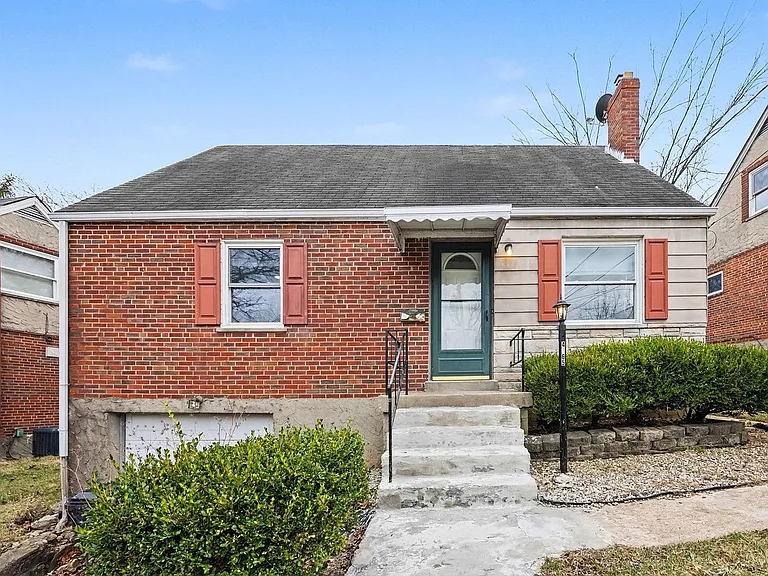 4765 Hardwick Dr — Photo 2