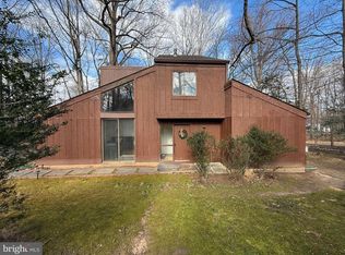 11704 Foxvale Ct, Oakton, VA 22124