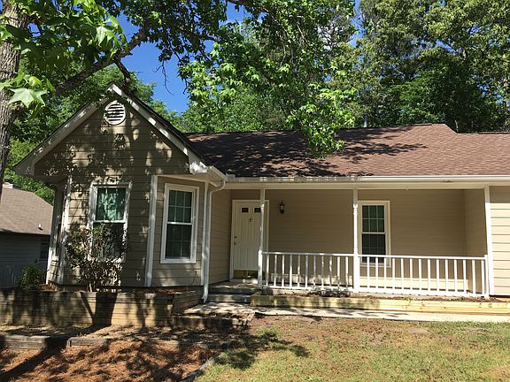 4th image of 215 Windgate Ct