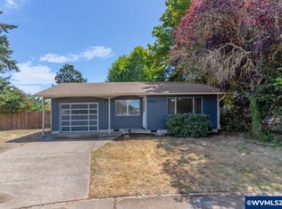 702 Rhododendron St, Lebanon, OR 97355