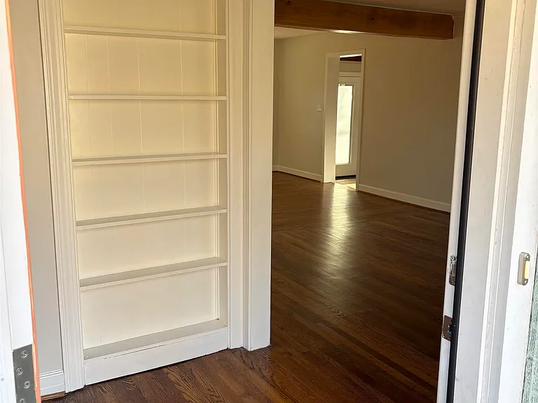 102 Muse Cir — Photo 10