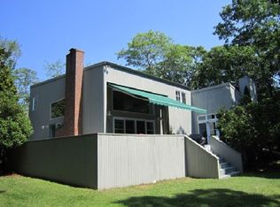 11 Harbor Hill Ln, East Hampton, NY 11937