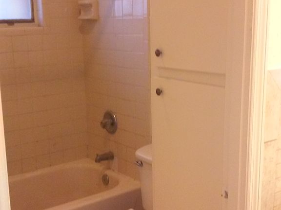 4th image of 2313 Whittier St