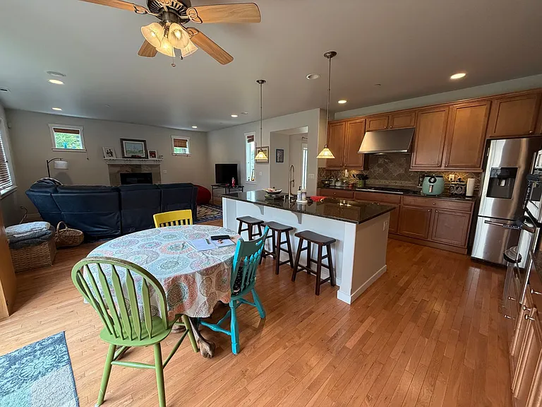 1874 Miller Dr — Photo 11
