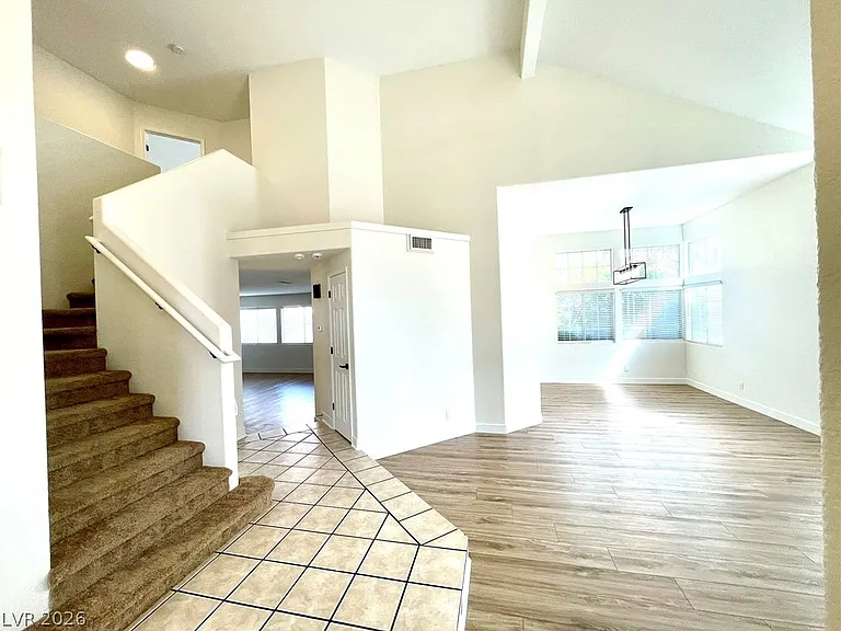 1326 Pine Terrace Ct — Photo 6