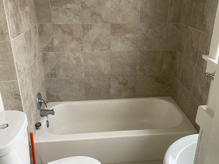 244 Natalen St #4 — Photo 9
