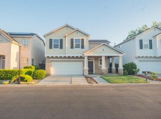 757 W Siena Ln, Clovis, CA