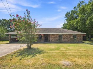 402 Broussard Ln, Lake Charles, LA 70607
