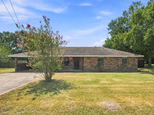 402 Broussard Ln, Lake Charles, LA 70607
